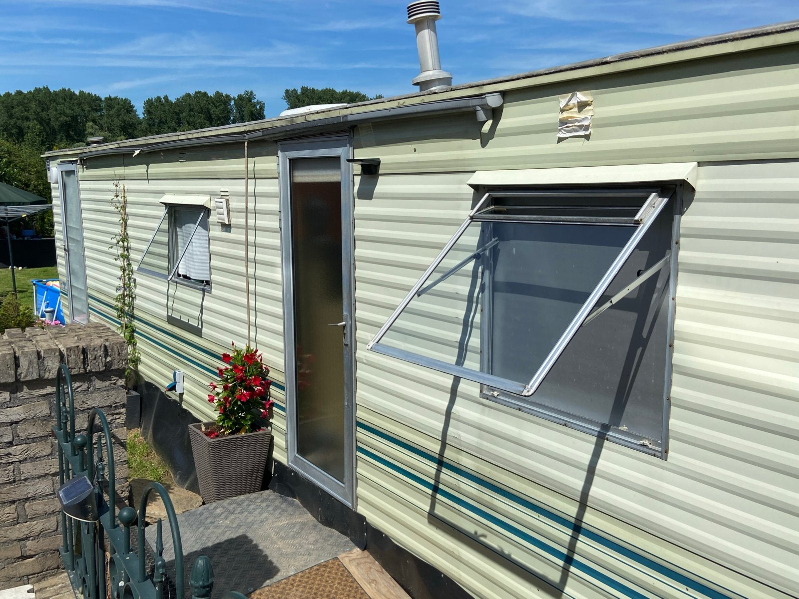 Stacaravan Willerby Herald 30 - 1 slaapkamer, 10x3m, Tot en met 2
