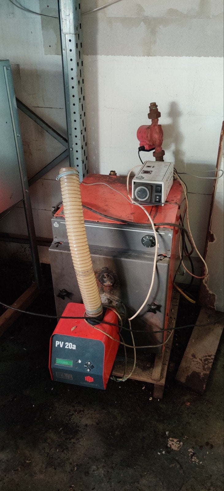 Complete pellet CV-installatie met 300L silo, Doe-het-zelf en Verbouw, Ophalen, Gebruikt, Cv-ketel of Combi-ketel, 60 tot 150 cm