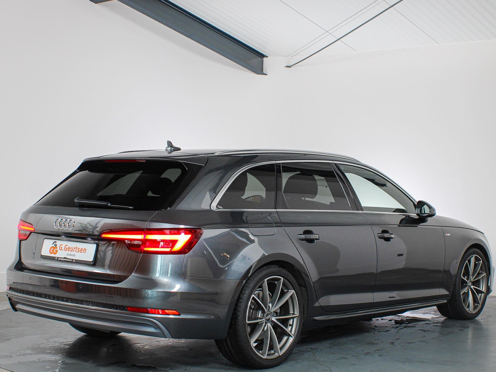 Audi A4 Avant 1.4 TFSI 2x S-Line edition LED, Cruise Control, Auto's, Gebruikt, 4 cilinders, 150 pk, Origineel Nederlands