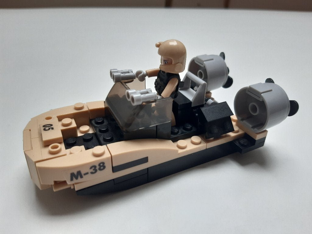 Sluban Army 8in1 M38-B0587H Aanvalsboot Assault Boat., Kinderen en Baby's, Ophalen of Verzenden, Zo goed als nieuw, Overige merken
