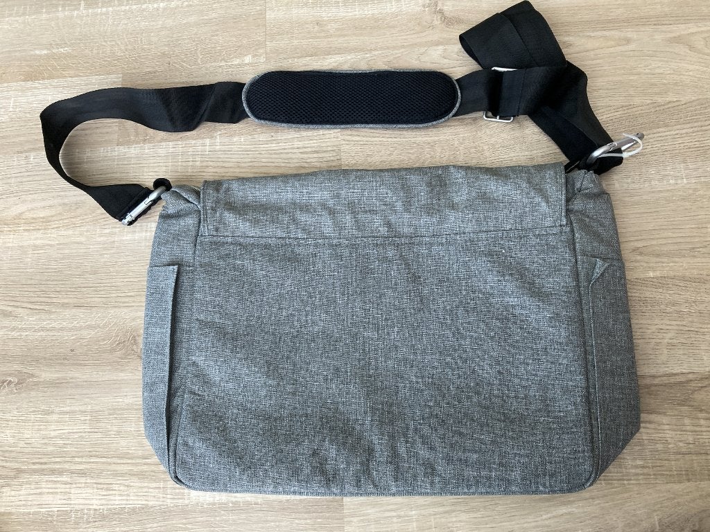 IKEA family tas NIEUW, 40 tot 60 cm, 30 cm of meer, Ophalen of Verzenden, Grijs