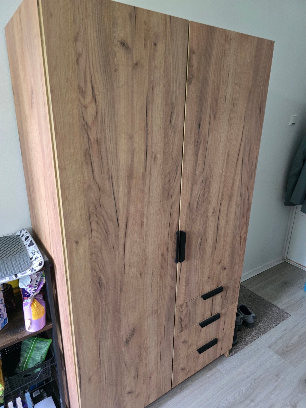 Jysk JENSLEV kast, Ophalen, Met deur(en), Eikenhout, 50 tot 100 cm