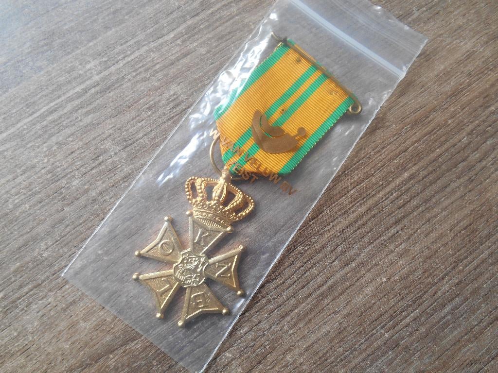 Vierdaagse medaille 2de keer, Ophalen of Verzenden, Landmacht, Nederland, Lintje, Medaille of Wings