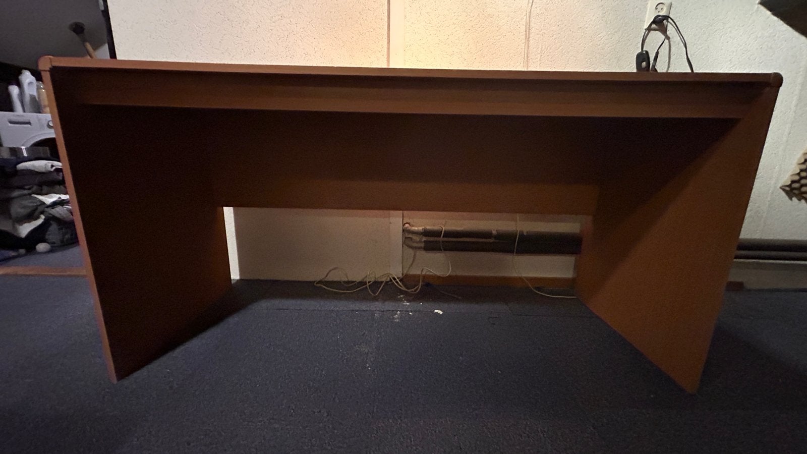 Stevig houten bureau - 150x58x75cm, Ophalen, Overige typen, Gebruikt, Hout
