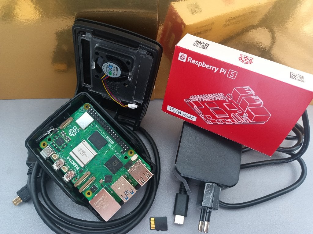 Raspberry Pi 5 16GB RAM met behuizing en accessoires, Single Board Computer, Verzenden, DDR4, Nieuw