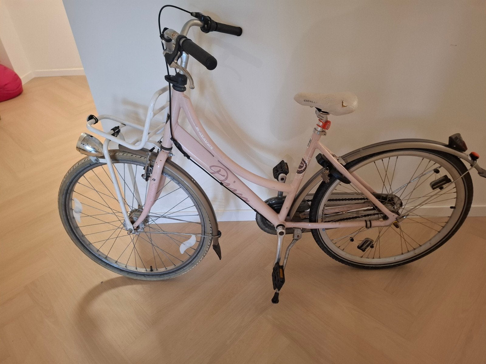 Batavus Diva meisjes fiets - Roze met voordrager, Ophalen, Terugtraprem, Gebruikt, Versnellingen