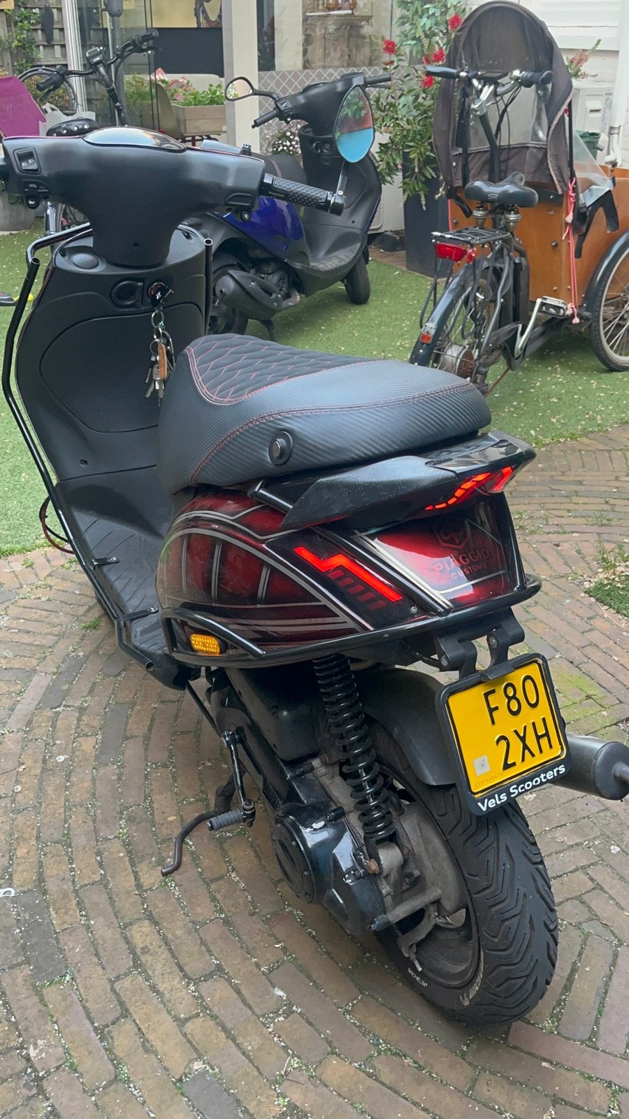 Piaggio zip 2t 2014, VOLLEDIG CUSTOM, Fietsen en Brommers, Scooters | Piaggio, Tweetakt, Maximaal 45 km/u, Zip, Ophalen of Verzenden