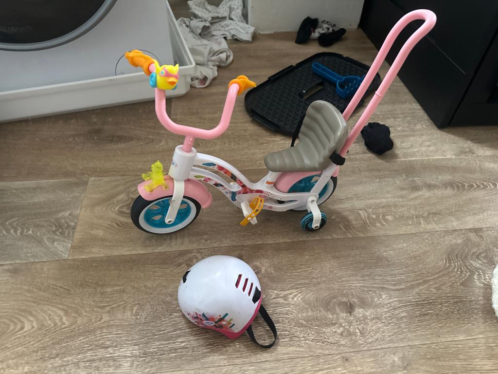 Babyborn fietsje met duwstang en helm, Kinderen en Baby's, Ophalen of Verzenden, Zo goed als nieuw, Overige typen