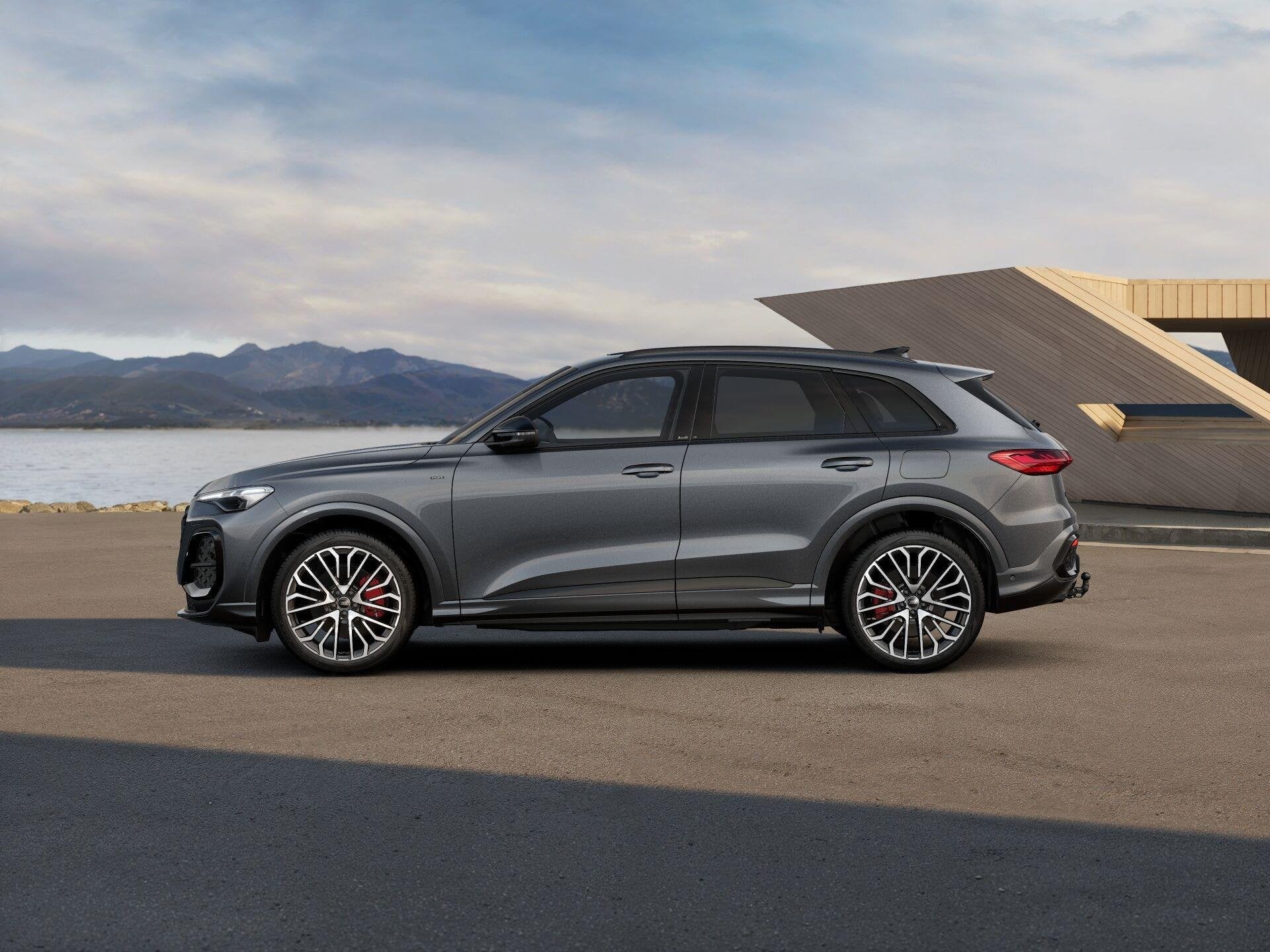 Audi Q5 2.0 TFSI e-hybrid quattro S Edition Competition | 21, Auto's, Audi, Automaat, 12 maanden, 4 cilinders, 150 min
