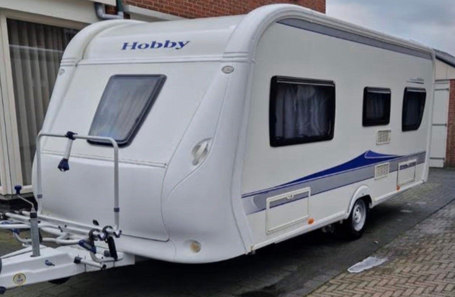 Hobby Excellent 495 UFe - incl. Zakluifel Thule en voortent, Rondzit, Hobby, Frans bed, Particulier