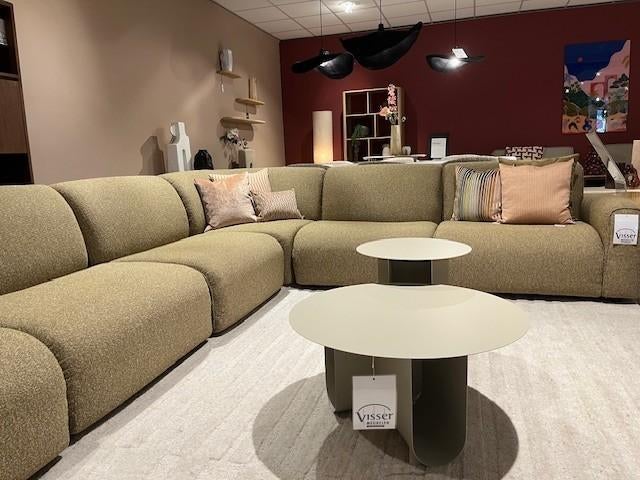 Stijlvolle bank met afgeronde vormen br:454xd:208 cm, Huis en Inrichting, Banken | Sofa's en Chaises Longues, Ophalen, Sevn, Sommelsdijkse haven 19