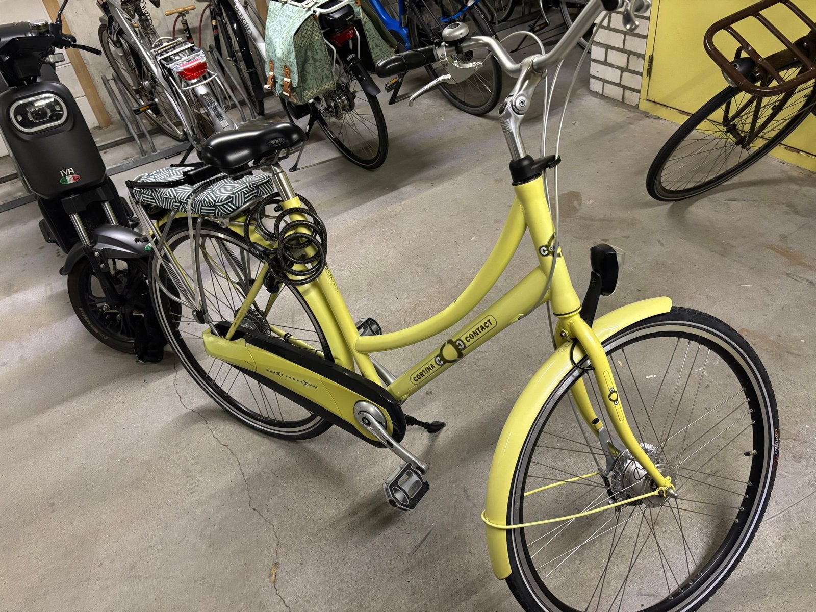 Cortina Contact Damesfiets 57 cm, 28 inch wielen, handrem, Gebruikt, Velgrem, 56 cm of meer, Ophalen