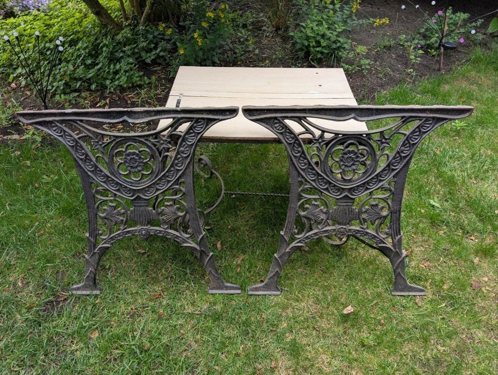 gietijzeren onderstel voor tafel, Ophalen