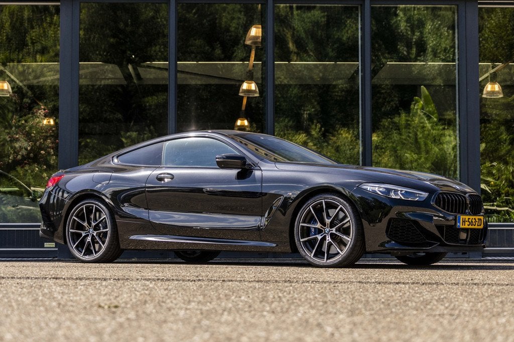 BMW 8 Serie M850i xDrive High Executive Carbon (bj 2020), Auto's, BMW, Automaat, Gebruikt, Vierwielaandrijving, Automatische klimaatregeling