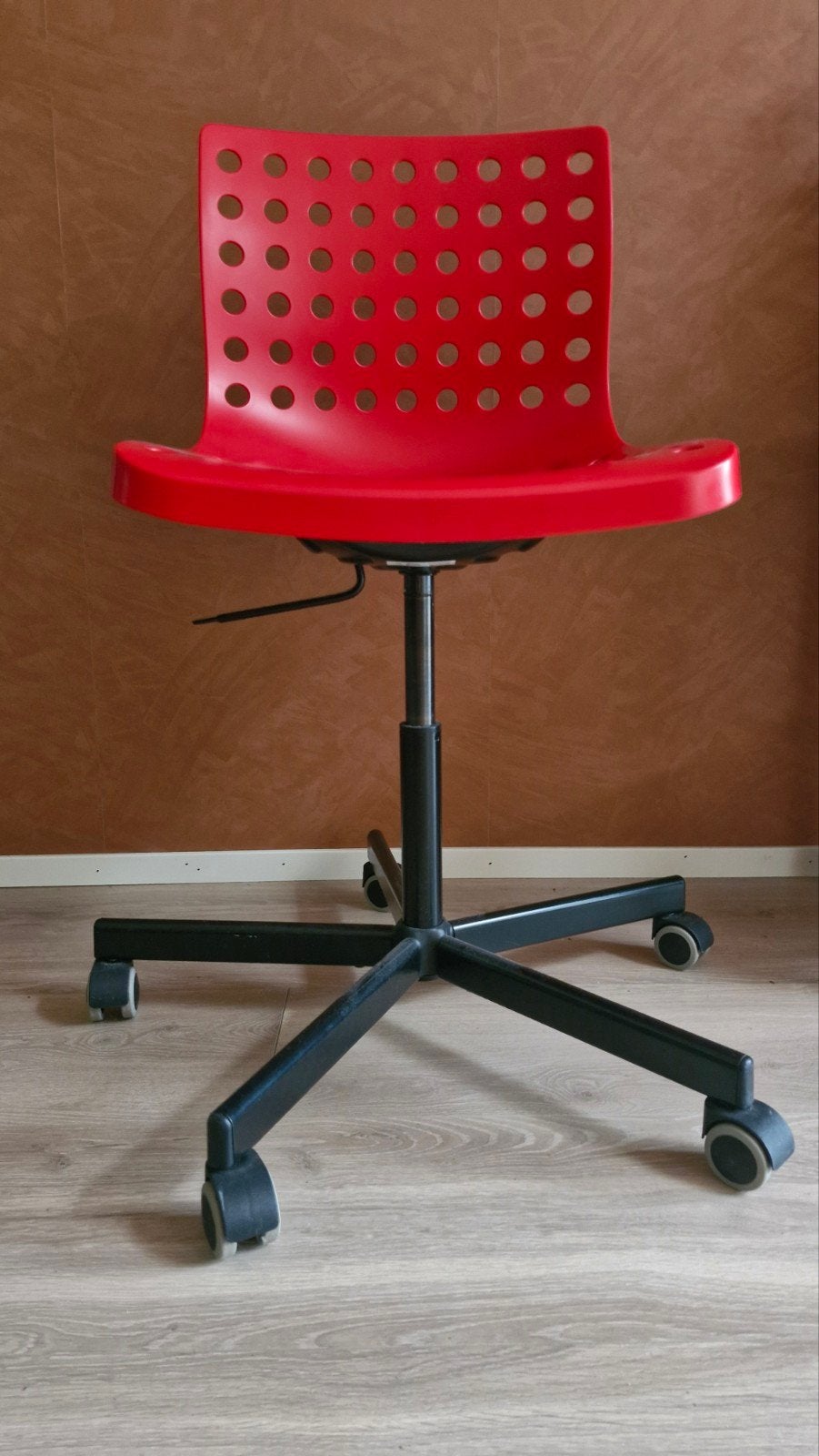 Rode bureaustoel, Ophalen, Zo goed als nieuw, Rood, Bureaustoel