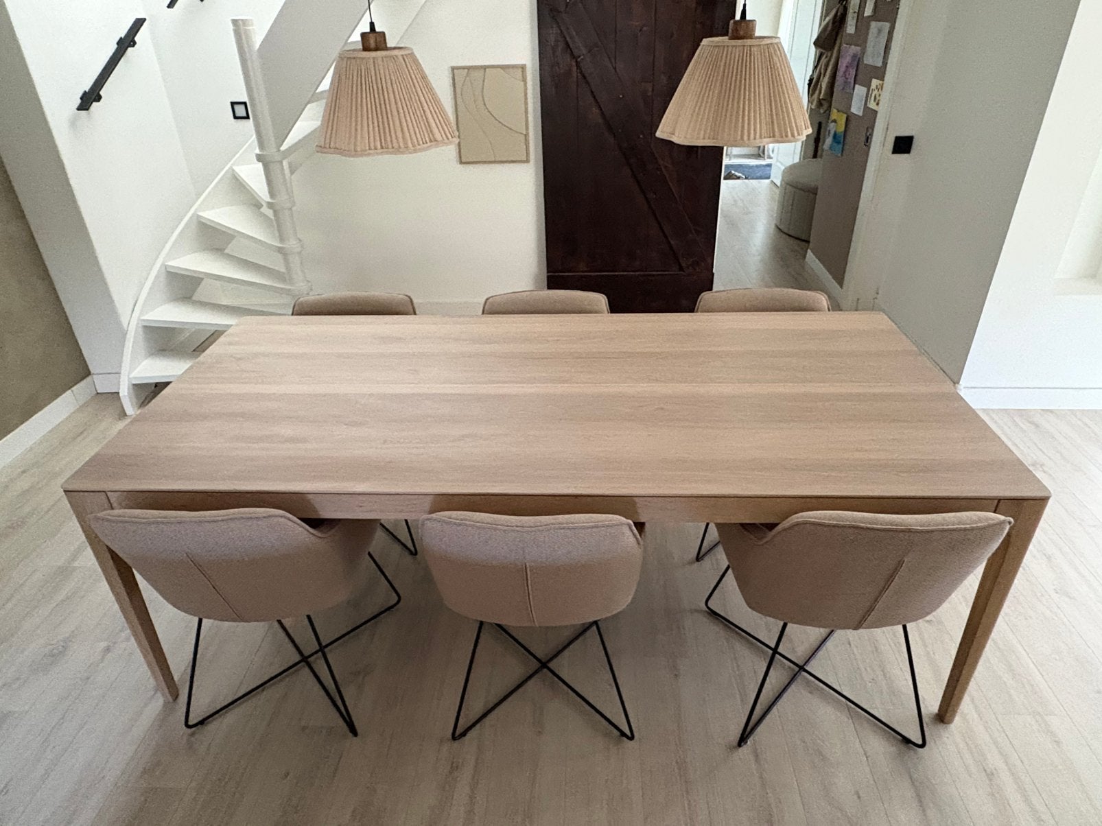 Sav & Okse Rikke tafel + 6 Jesper Home Hofu stoelen, Huis en Inrichting, Tafels | Eettafels, Ophalen, 200 cm of meer, 50 tot 100 cm