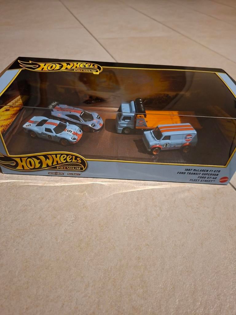Hot Wheels Premium Fleet Street Gulf Diorama Set, Ophalen of Verzenden, Nieuw, Auto