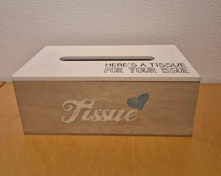Houten tissuebox met opschrift, Ophalen of Verzenden, Zo goed als nieuw