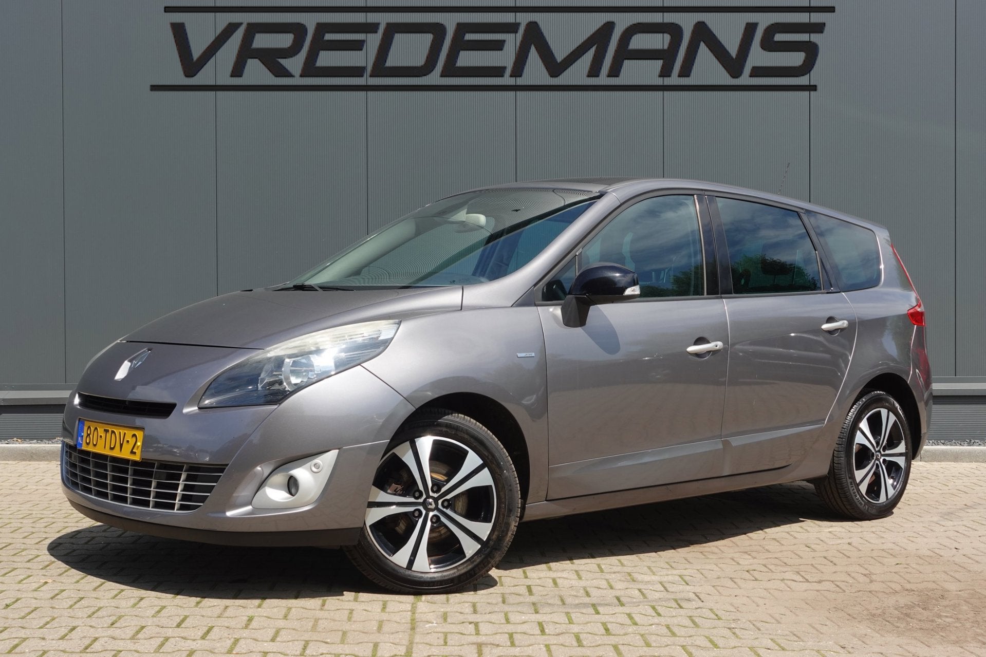 Renault Grand Scénic 1.6 dCi Bose PANO/NAVI, Auto's, Voorwielaandrijving, Euro 5, Gebruikt, Leder en Stof