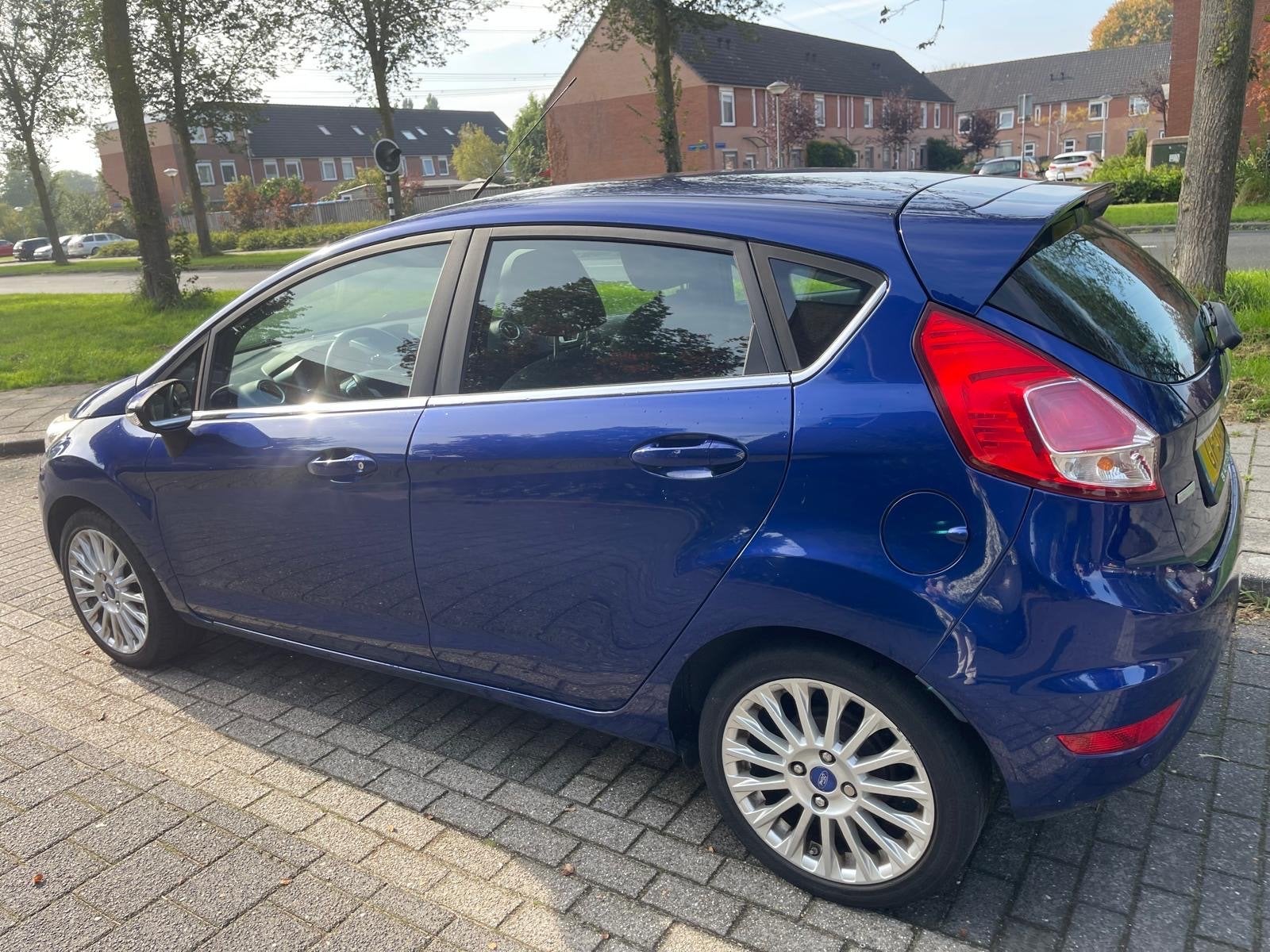 Ford Fiësta 1.0 74KW/100PK 5D 2015 Blauw, Voorwielaandrijving, Blauw, 100 pk, 23 km/l