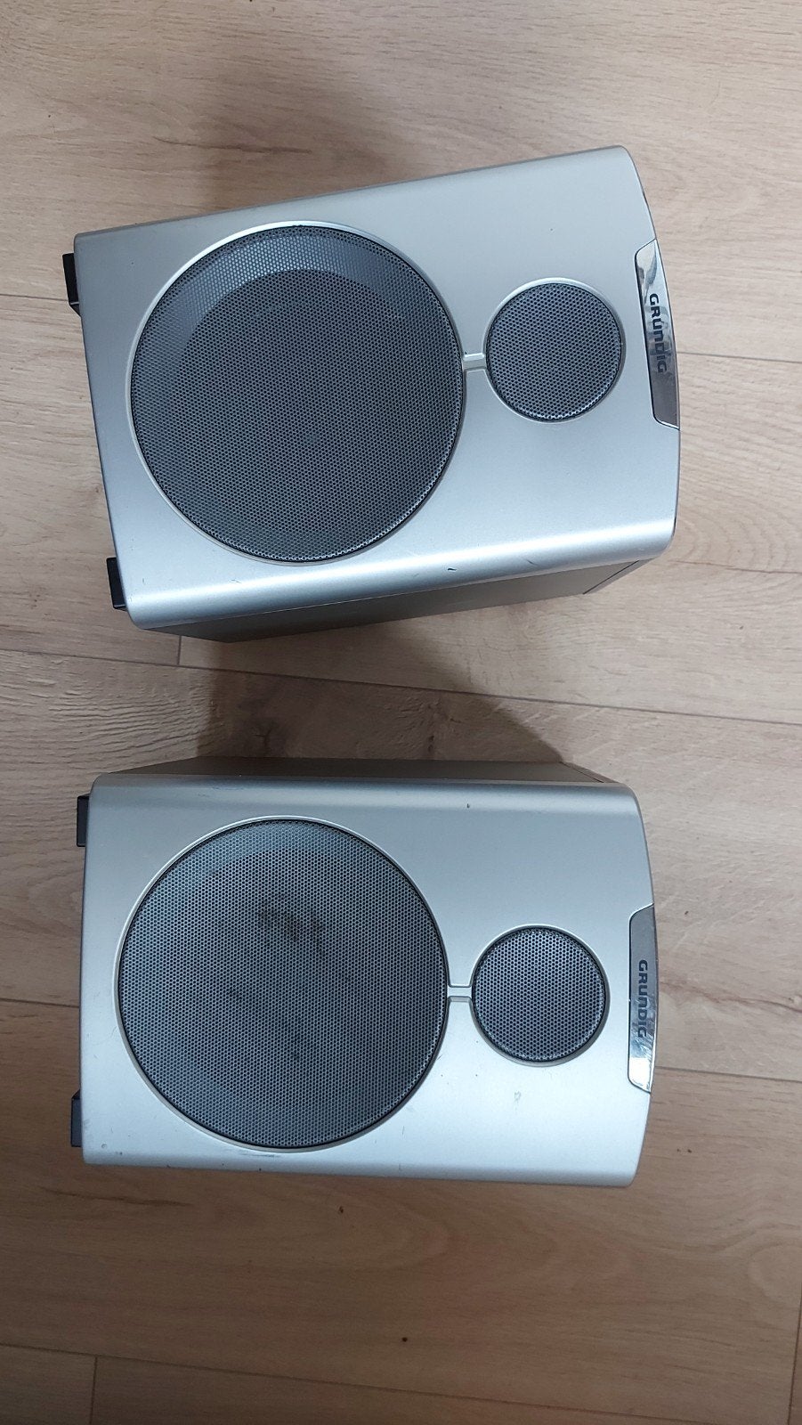 Gratis Grundig UMS 100 Speakerset - Zilver, 30W, 6 Ohm, Stereo speakers, Gebruikt, Minder dan 60 watt, Ophalen