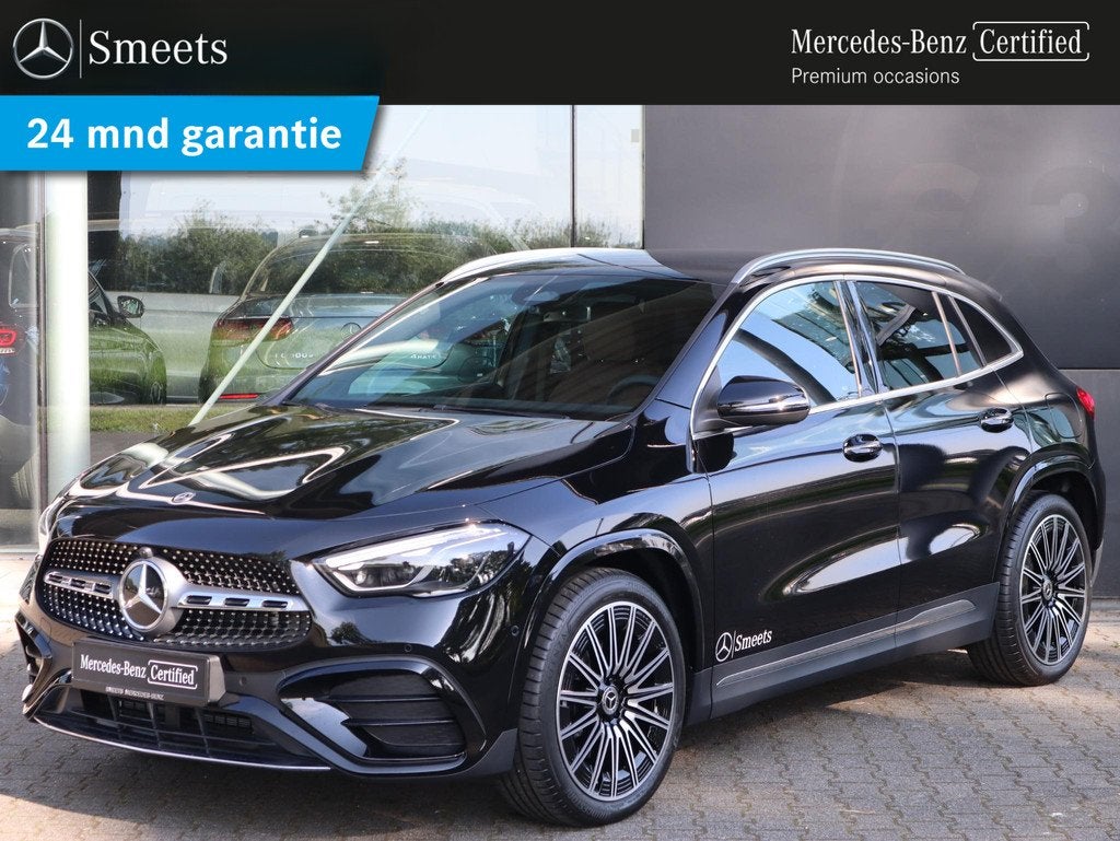 Mercedes-Benz GLA-klasse 180 AMG Line, Auto's, Euro 6, 4 cilinders, Zwart, Origineel Nederlands