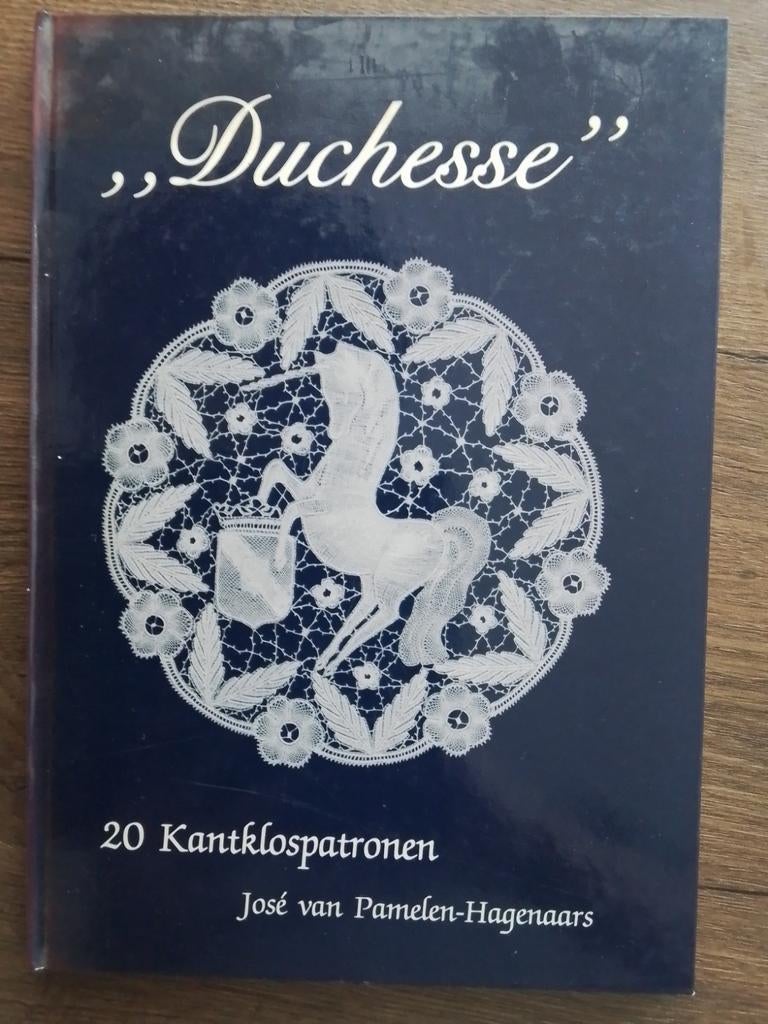 Duchesse 20 kantklospatronen,, Ophalen of Verzenden, Zo goed als nieuw, Patronen