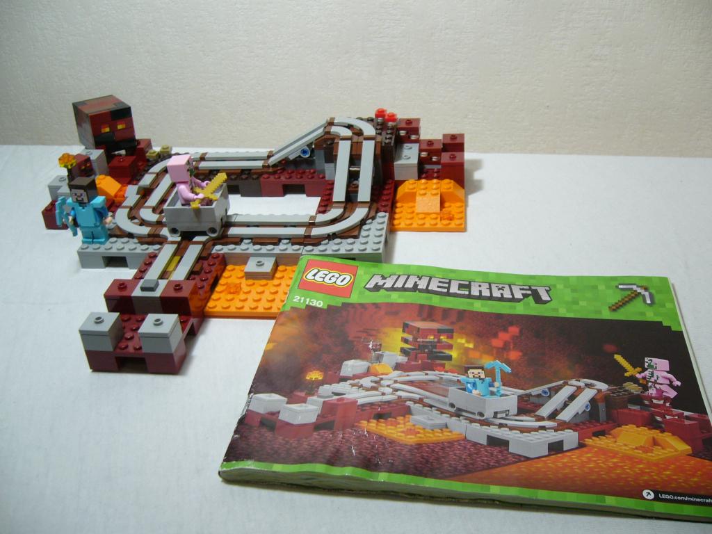 Lego Minecraft 21130 The Nether Railway, Gebruikt, Minecraft, Lego, Ophalen of Verzenden
