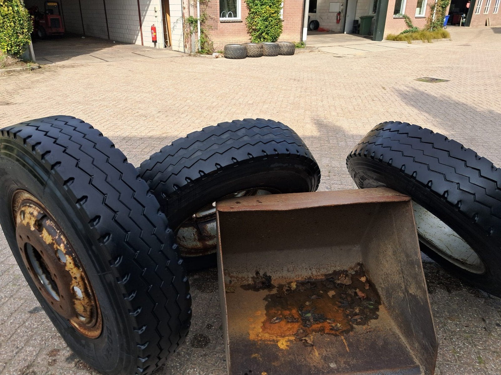 vrachtwagen wielen op velg, Ophalen