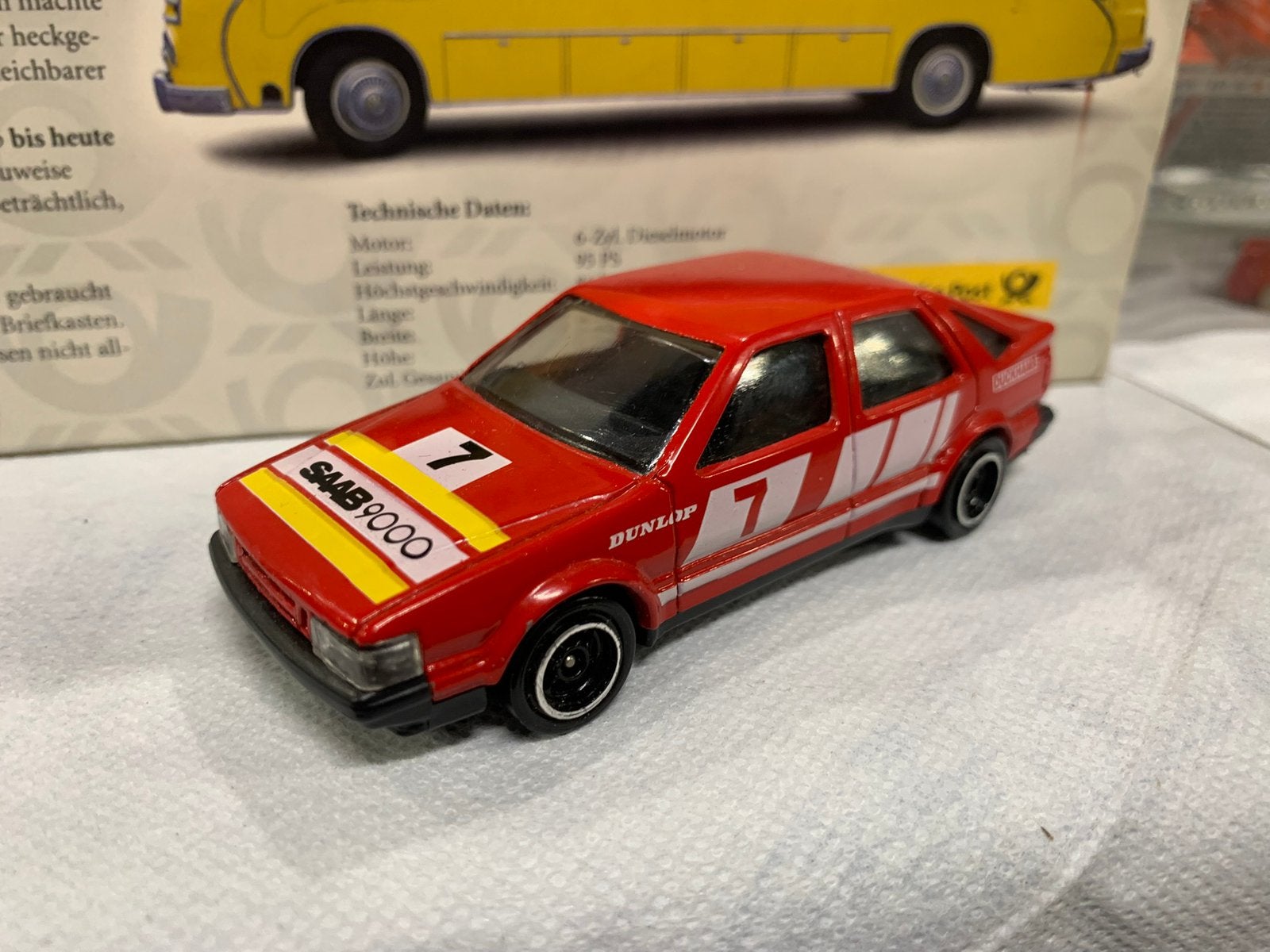 Corgi Toys Saab 9000 1:36, Verzenden, Zo goed als nieuw, Auto