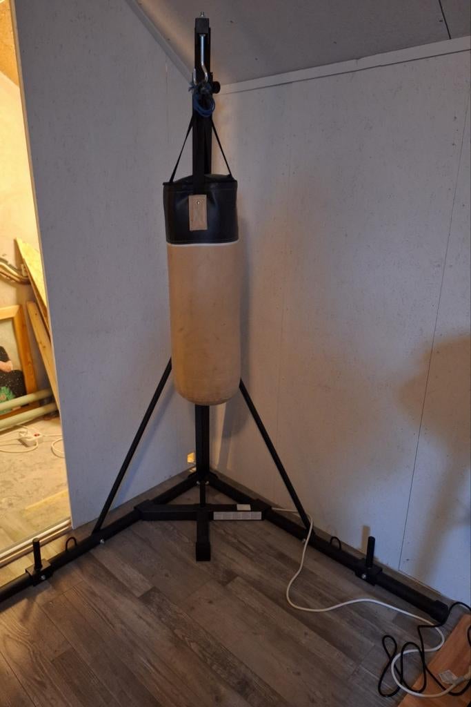 Bokszak met standaard - Zwart staal, 17kg, Ophalen, Bokszak