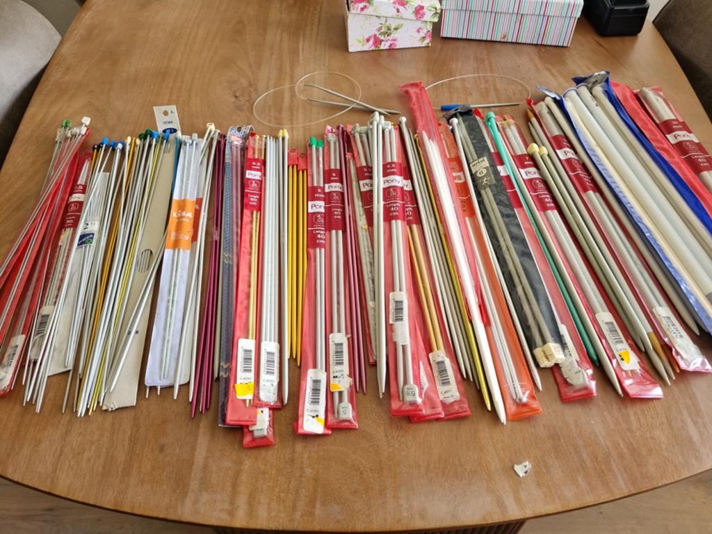 71 paar breinaalden, Ophalen of Verzenden, Gebruikt, Breien, Naald