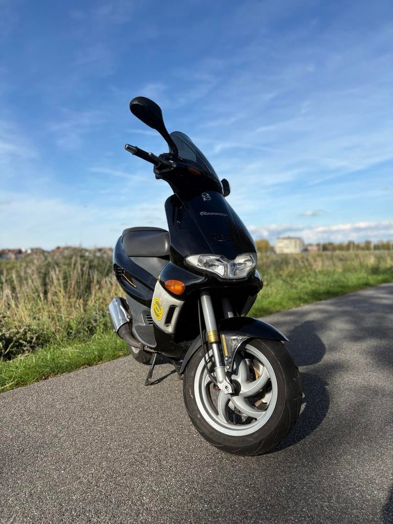 Gilera Runner 180cc Dubbel Disc, Fietsen en Brommers, Scooters | Piaggio, Zo goed als nieuw, Overige modellen, Benzine, Ophalen