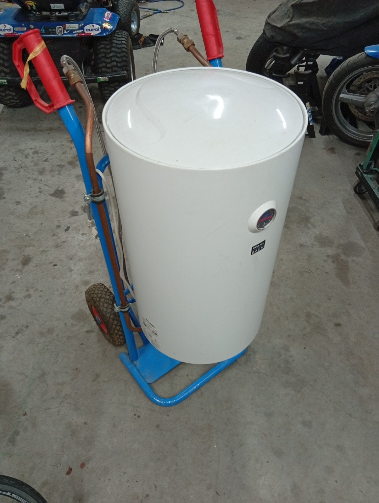 Whalbach 50L elektrische boiler op steekkarretje, compleet, Ophalen, Gebruikt, 20 tot 100 liter, Terugslagbeveiliging (TTB)