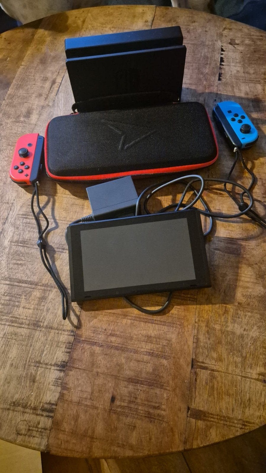 Nintendo Switch, Spelcomputers en Games, Ophalen, Gebruikt, Met 2 controllers, Switch Original
