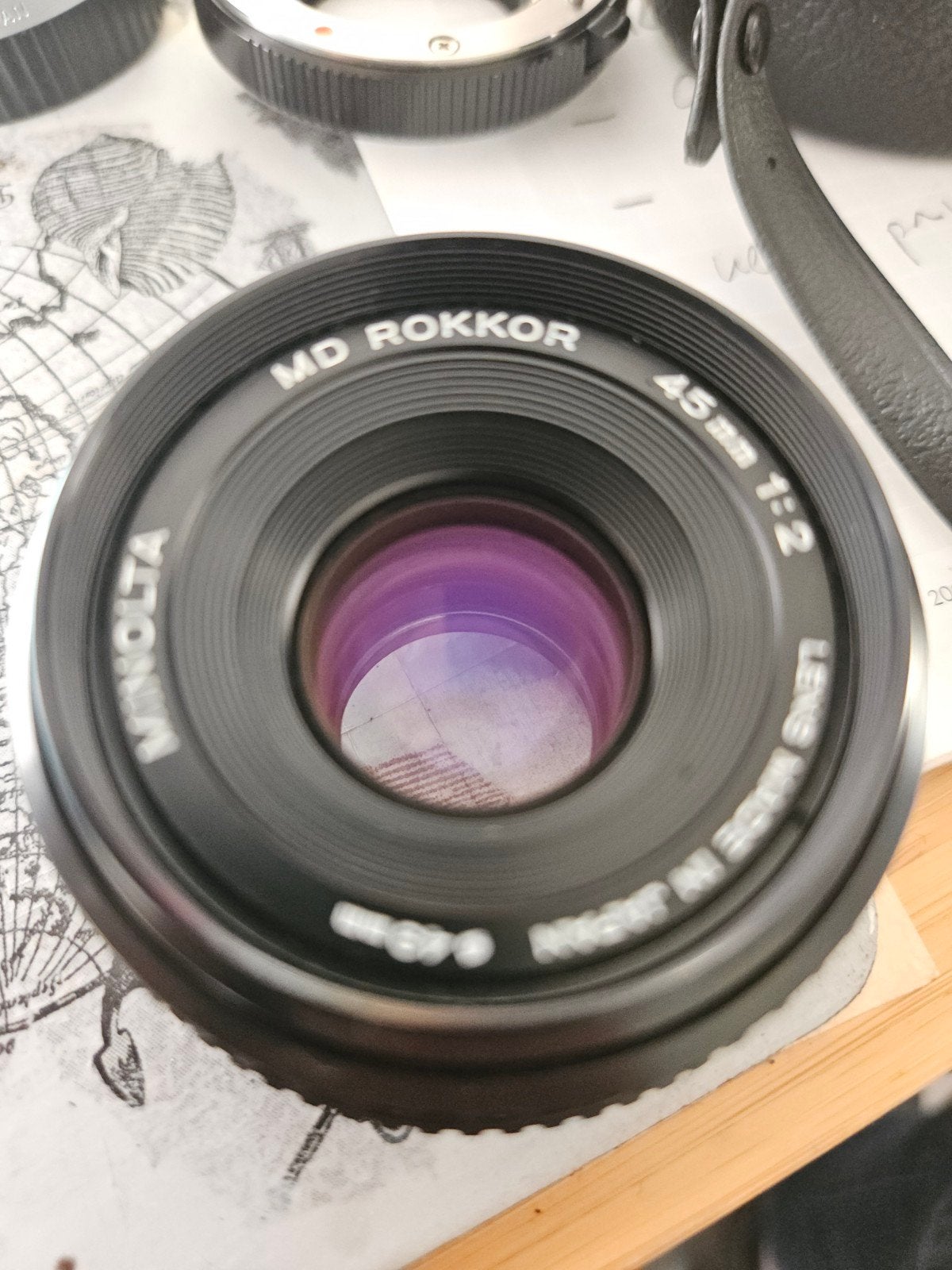 Minolta MD Rokkor 45mm f/2 lens - Vintage Standaardlens, Ophalen of Verzenden, Gebruikt, Standaardlens