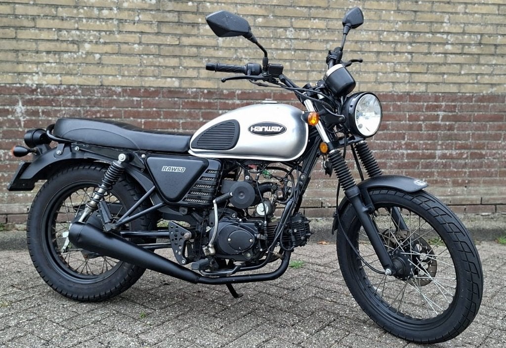 Mooie schakelbrommer Hanway Raw 50., Fietsen en Brommers, Brommers | Overige merken, Ophalen, Gebruikt, Maximaal 45 km/u, Hanway Raw 50