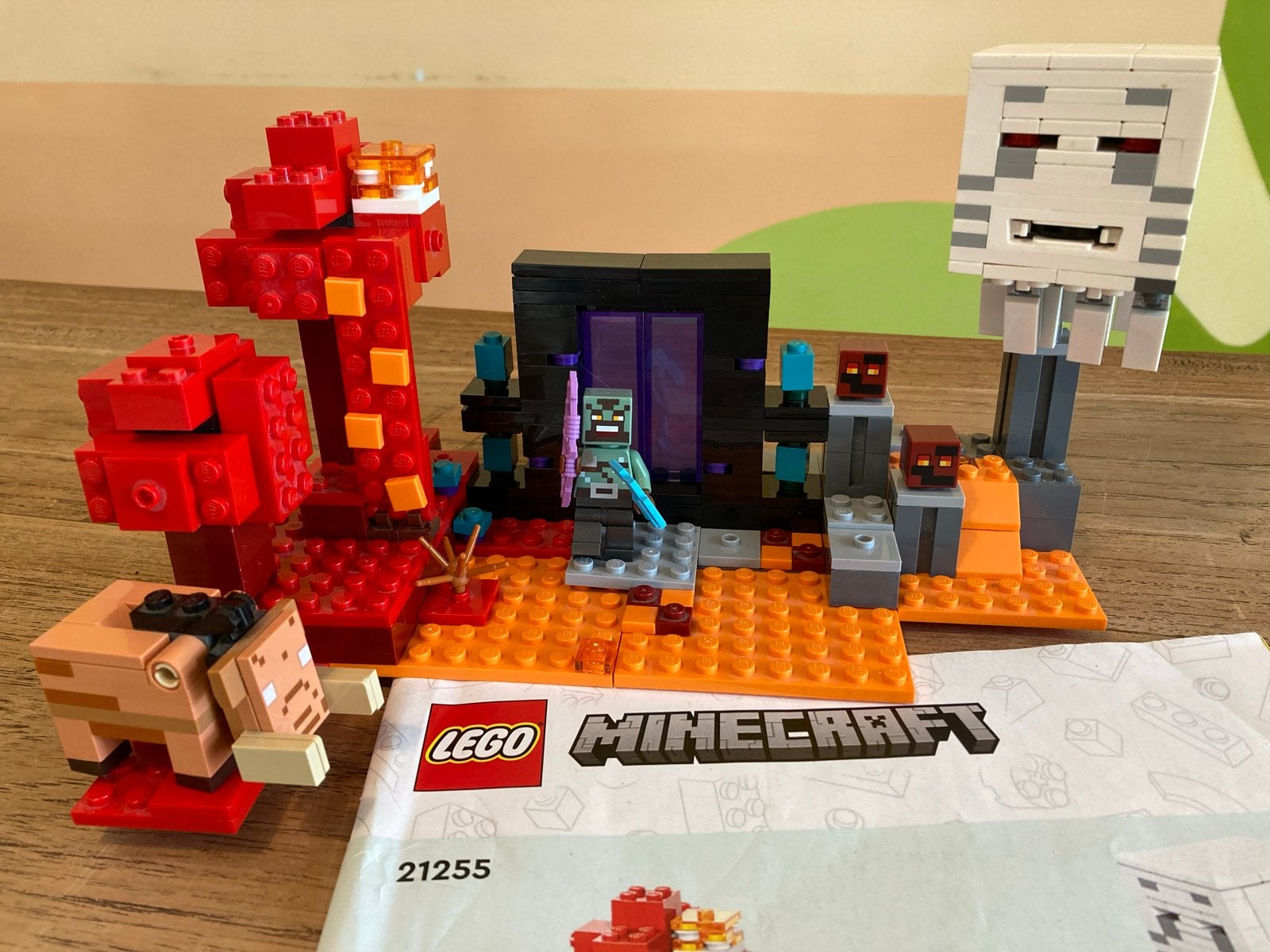 Lego Minecraft 21255 Het Nether Portaal Ambush, Kinderen en Baby's, Speelgoed | Bouwstenen, Ophalen of Verzenden, Zo goed als nieuw