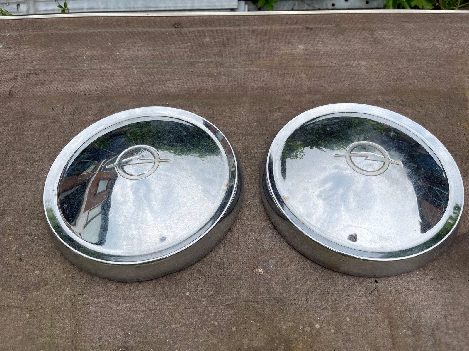2x originele Opel wieldoppen Rekord P1/P2 Olympia 23,7cm, Auto diversen, Wieldoppen, Ophalen of Verzenden, Gebruikt
