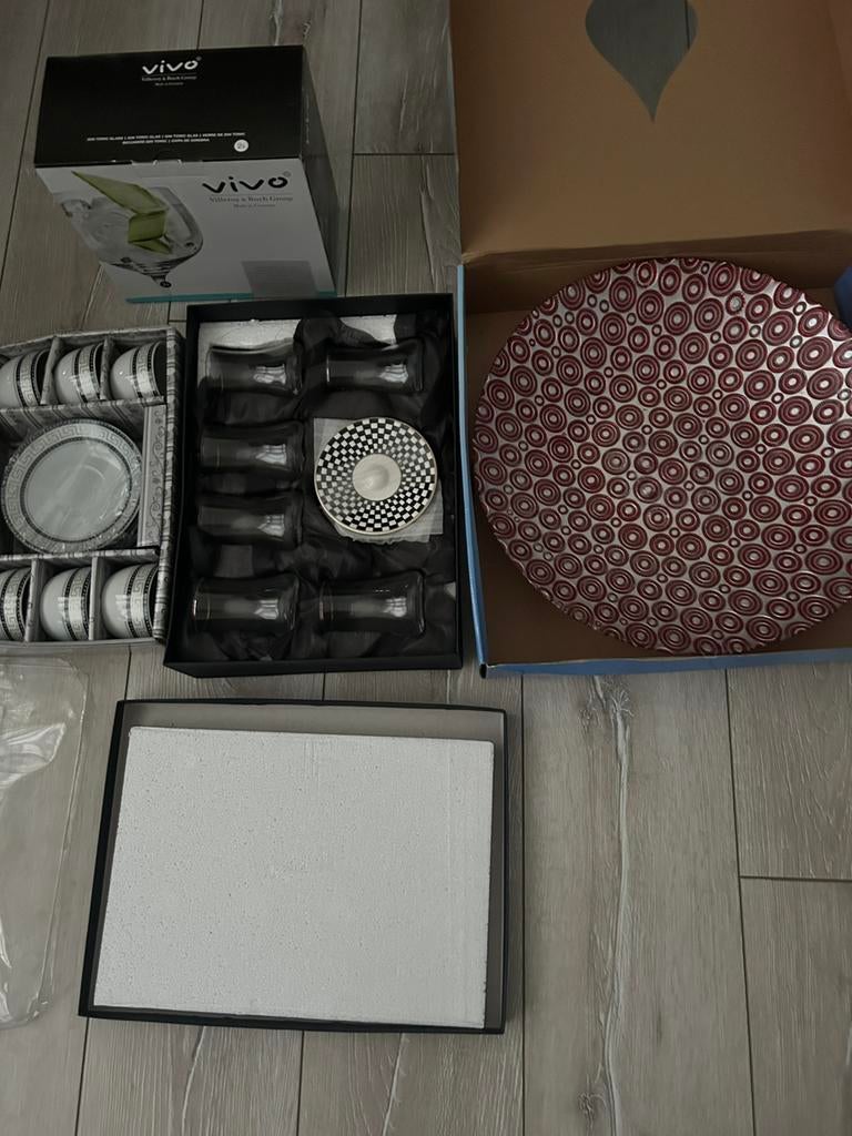 Nieuw verschillende servies, Huis en Inrichting, Keuken | Servies, Ophalen, Nieuw, Overige stijlen