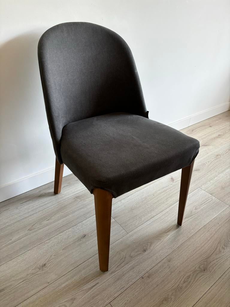 6 grijze eetkamerstoelen met houten poten, Huis en Inrichting, Stoelen, Ophalen, Zo goed als nieuw, Grijs, Vijf, Zes of meer stoelen