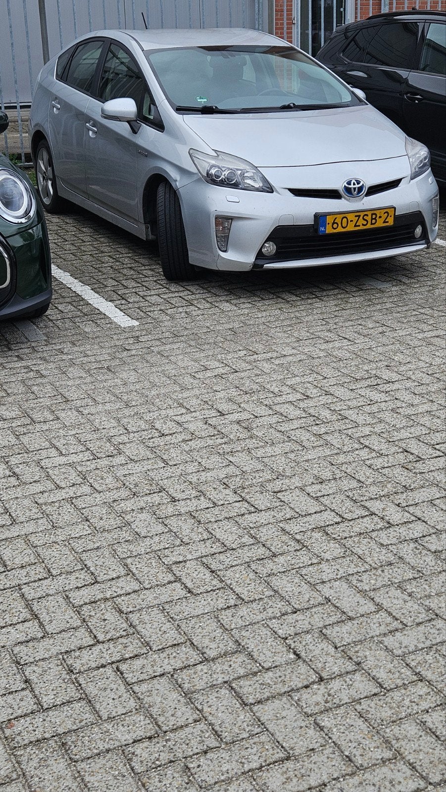 Toyota Prius 1.8 Full Hybrid 136PK Aut 2013 Grijs, Auto's, 1340 kg, 4 cilinders, Origineel Nederlands, Start-stop-systeem