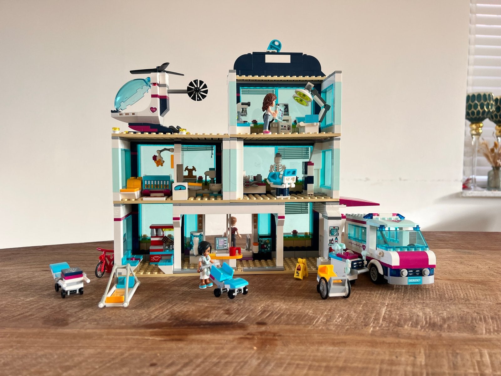 Grote LEGO Friends Collectie: Huis, Ziekenhuis, Manege, Zwem, Ophalen of Verzenden, Gebruikt