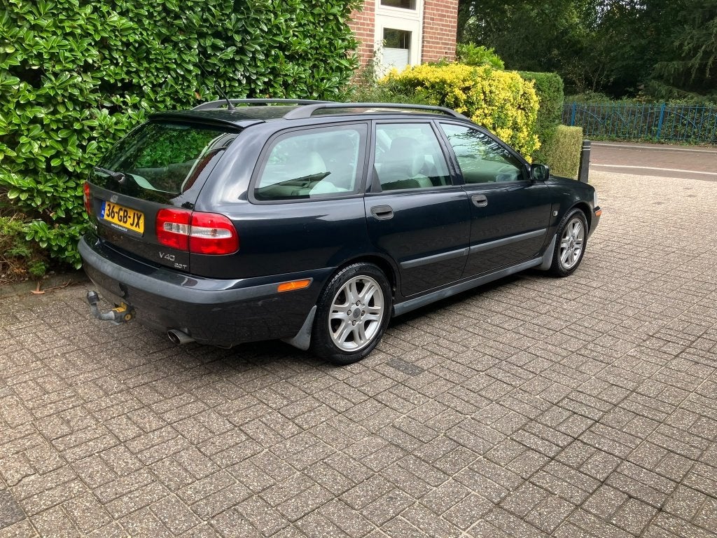 Volvo V40 2.0 T Dynamic (bj 2000), foto 4