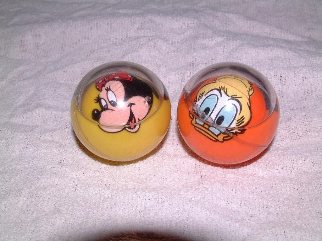 2 oude Disney waterbollen Minnie Mouse en Katrien Duck, Ophalen of Verzenden, Mickey Mouse, Gebruikt, Overige typen