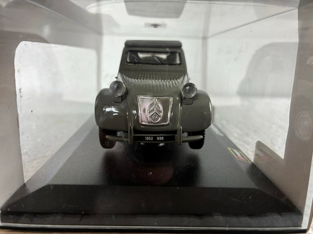 Burago Citroën 2CV modelauto 1:32, Ophalen of Verzenden, Nieuw, Auto, Overige merken