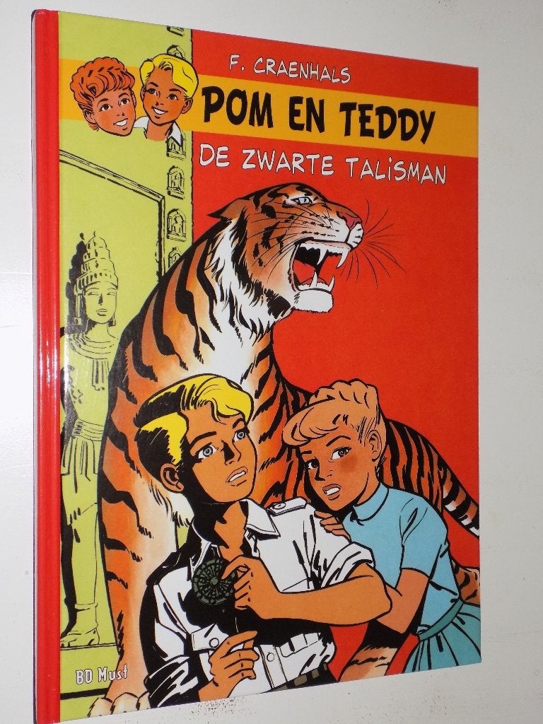 Pom en Teddy - 03_HC_De zwarte talisman, Boeken, Eén stripboek, Ophalen of Verzenden, Zo goed als nieuw