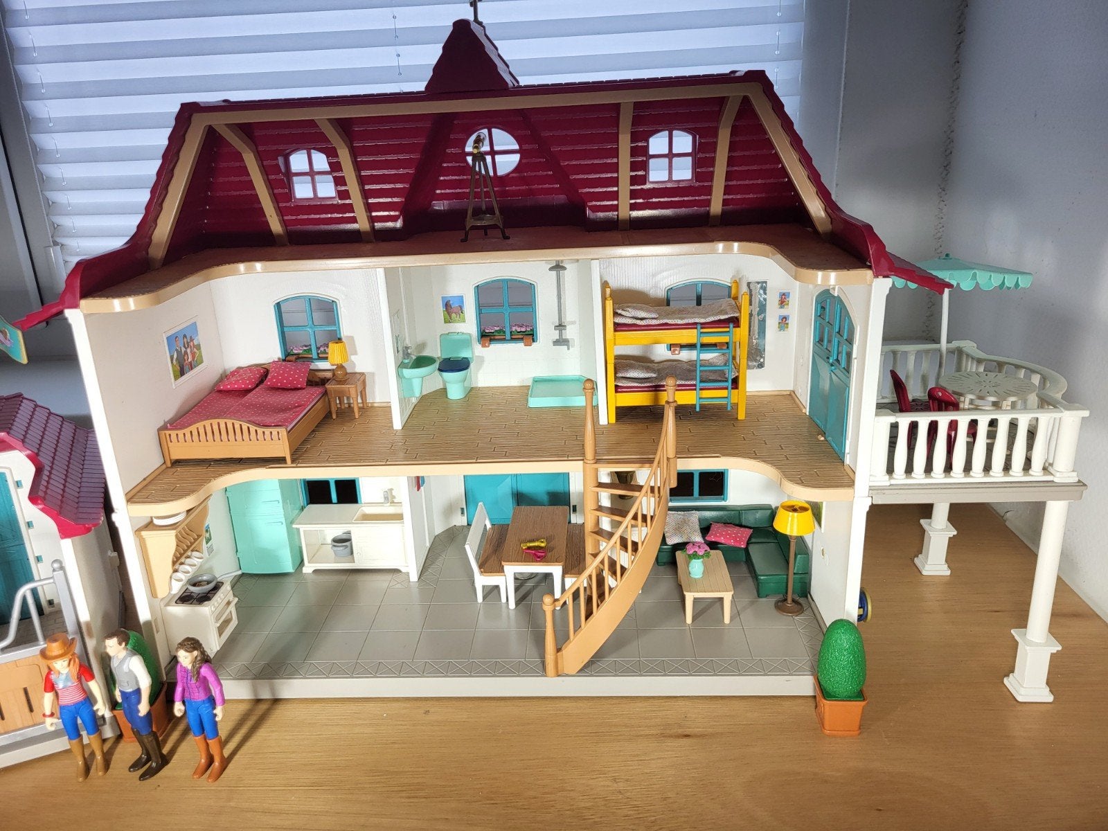 Schleich Landhuis en stal met accessoires (42551), Ophalen of Verzenden, Jongen of Meisje