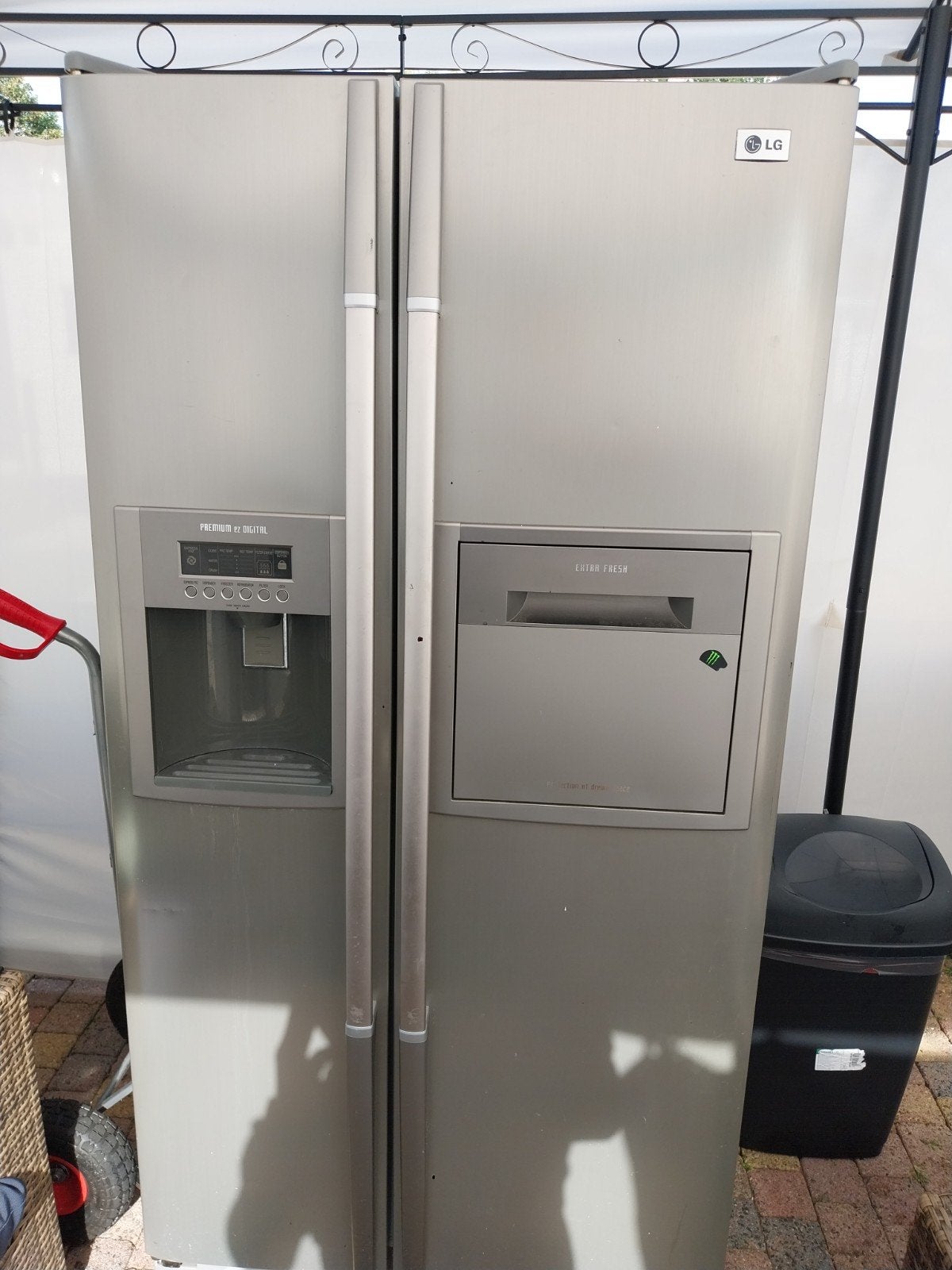 LG Amerikaanse koelkast met vriezer en waterdispenser