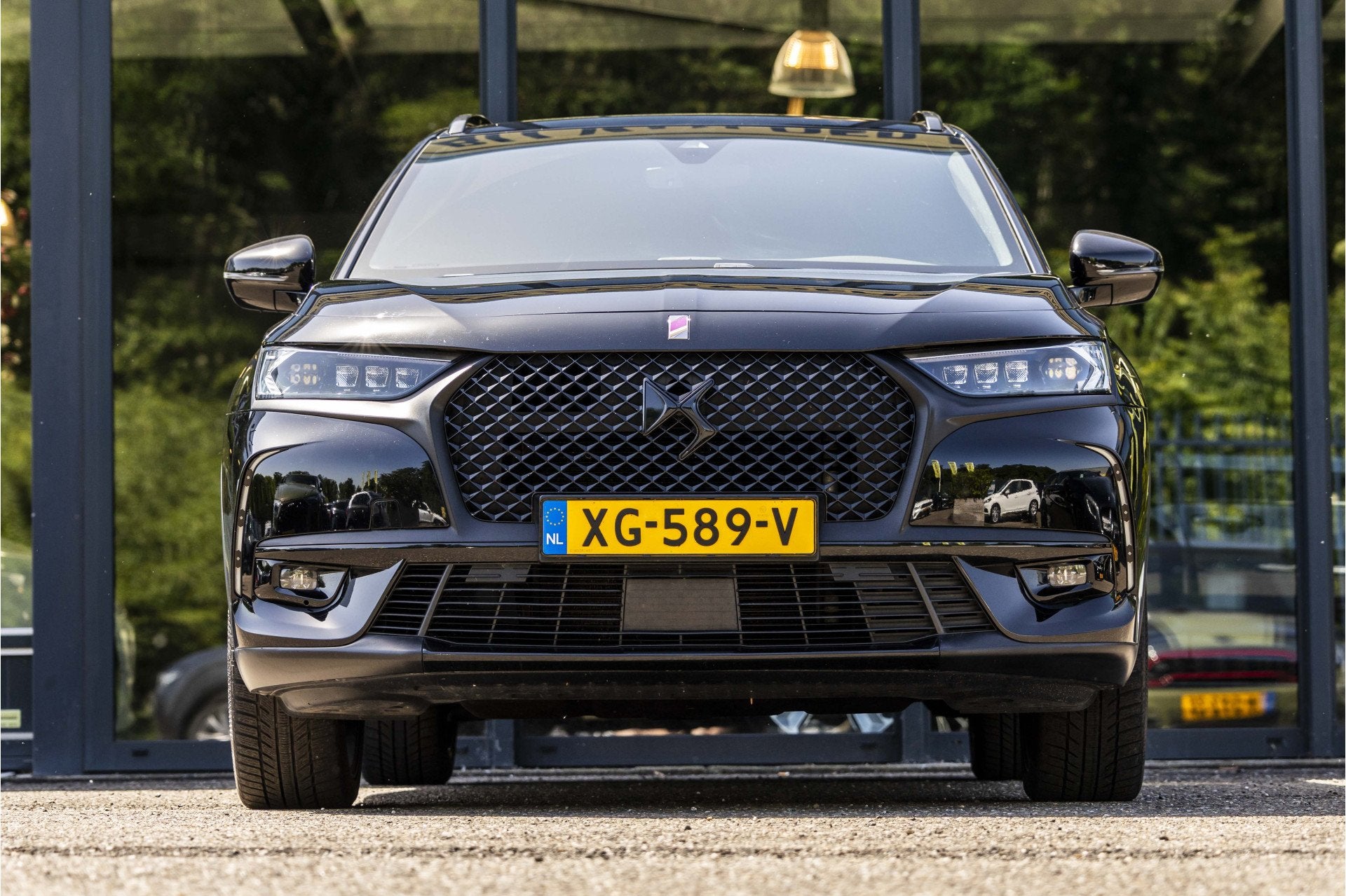 DS DS 7 Crossback 1.6 PureTech Performance Line, Euro 6, 4 cilinders, 181 pk, Zwart